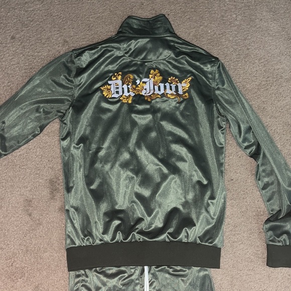 Green tracksuit outfit - Picture 3 of 3